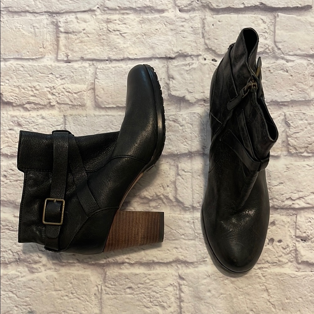 Cole Haan Black Ankle Boots with Chelsea Style and Stacked Heel